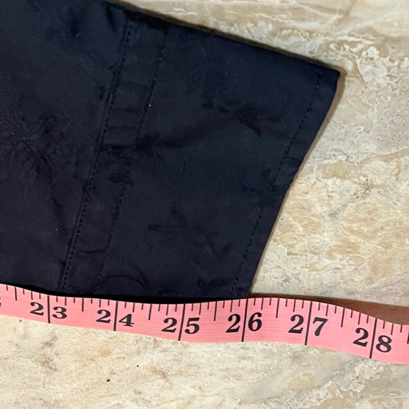 Tommy Bahama Men's Shirt Sz. L. - Picture 10 of 10